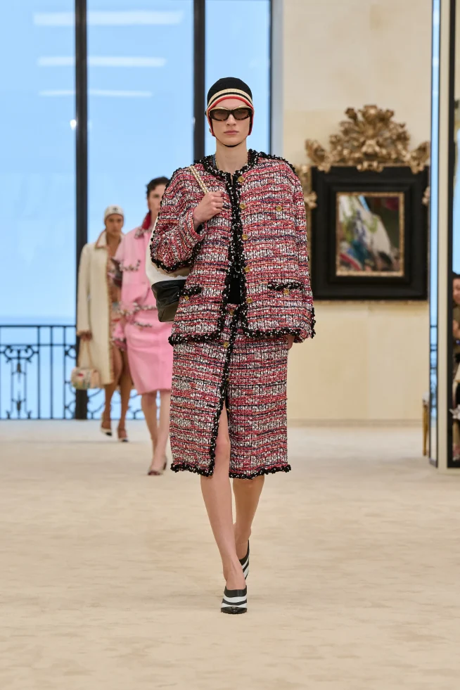 00018-chanel-resort-2027-credit-gorunway