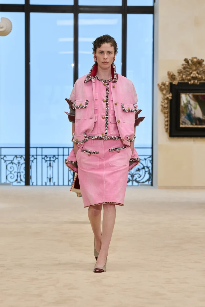 00019-chanel-resort-2027-credit-gorunway
