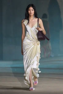 00022-christian-dior-resort-2027-credit-gorunway