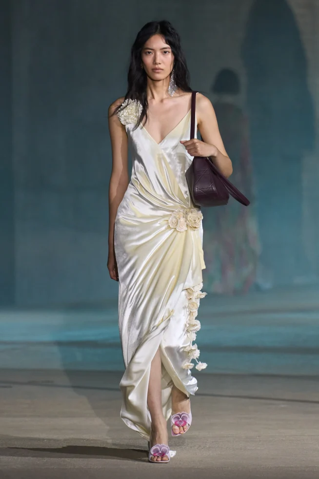 00022-christian-dior-resort-2027-credit-gorunway