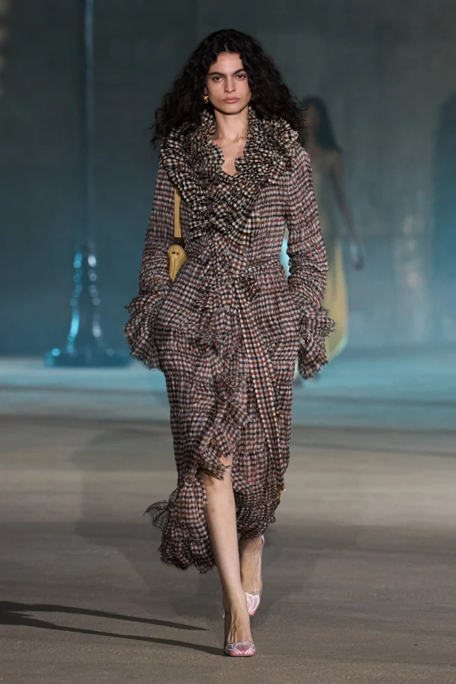 00023-christian-dior-resort-2027-credit-gorunway