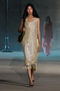 00024-christian-dior-resort-2027-credit-gorunway