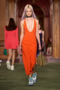 00024-louis-vuitton-resort-2027-credit-gorunway