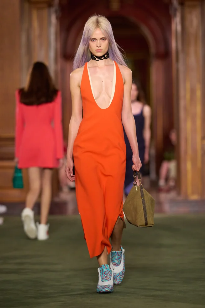 00024-louis-vuitton-resort-2027-credit-gorunway