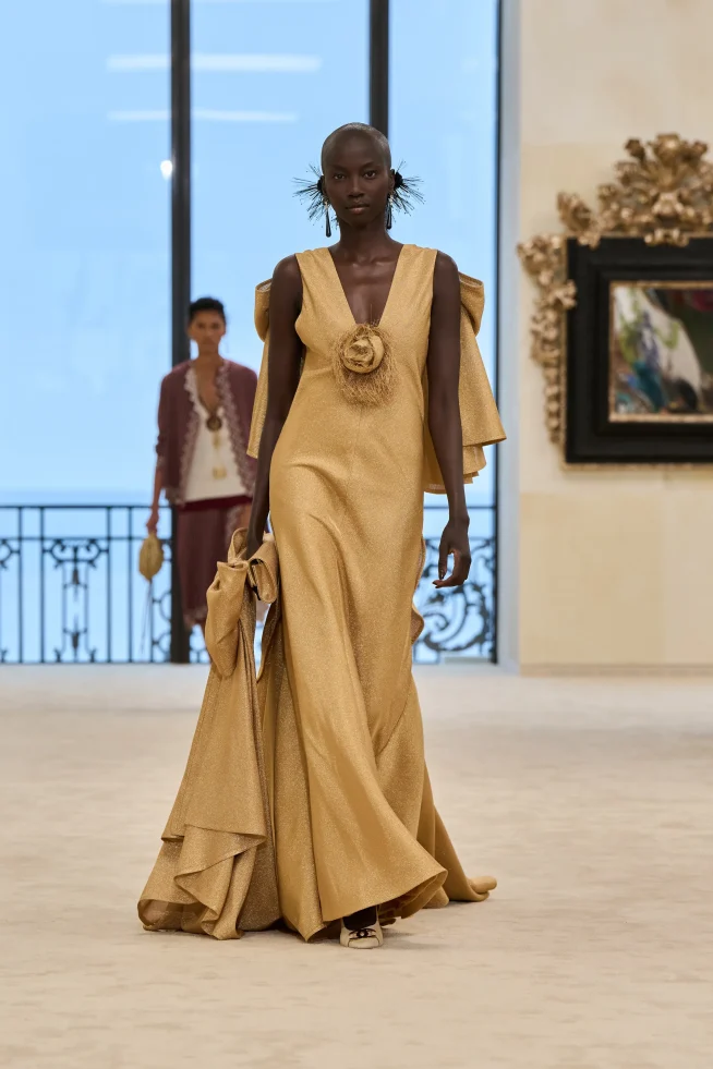 00032-chanel-resort-2027-credit-gorunway