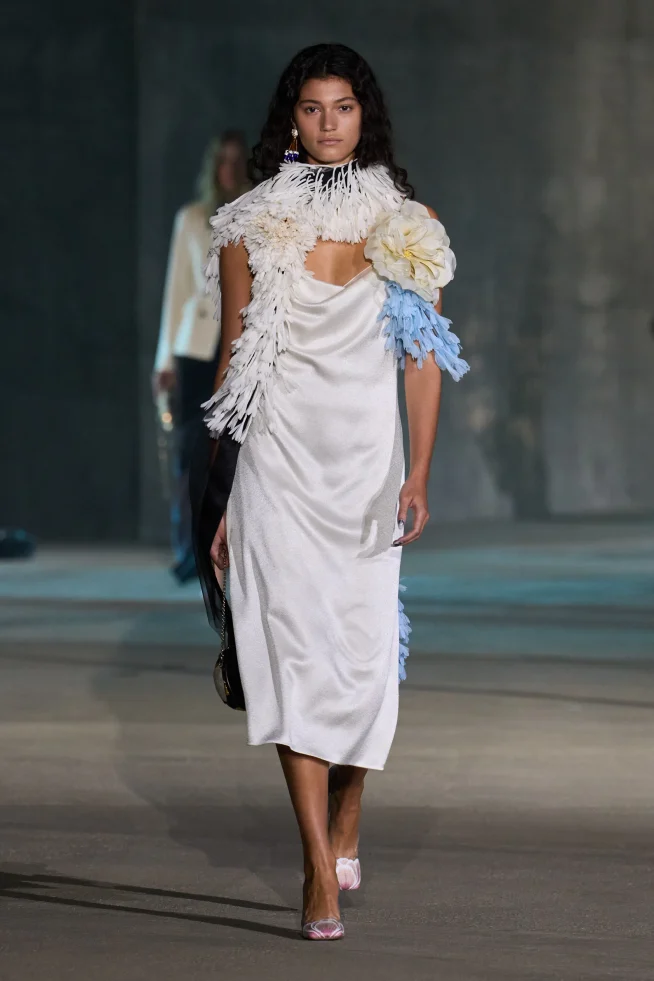 00033-christian-dior-resort-2027-credit-gorunway