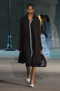 00035-christian-dior-resort-2027-credit-gorunway