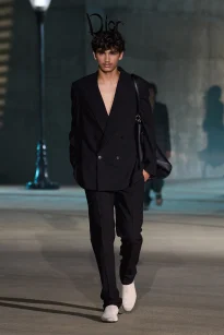 00037-christian-dior-resort-2027-credit-gorunway