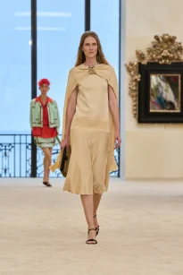 00040-chanel-resort-2027-credit-gorunway