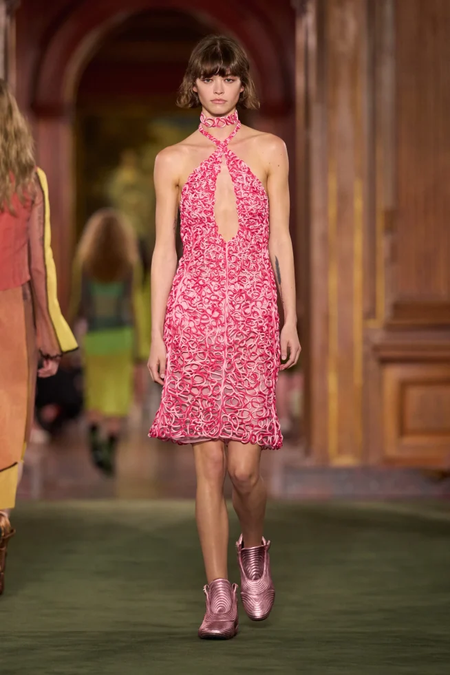 00042-louis-vuitton-resort-2027-credit-gorunway