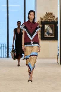 00043-chanel-resort-2027-credit-gorunway