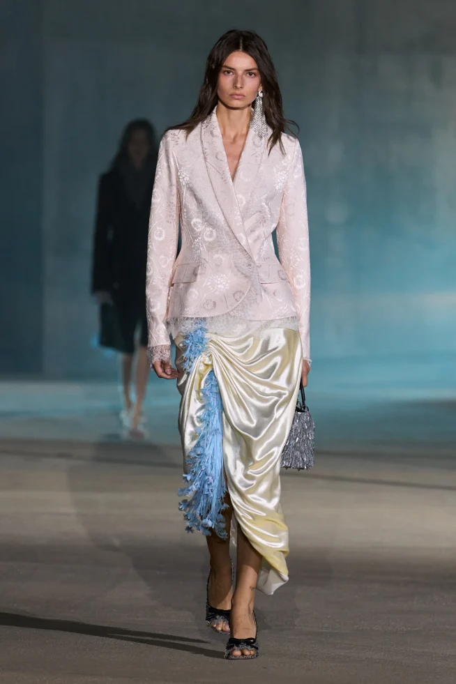 00046-christian-dior-resort-2027-credit-gorunway