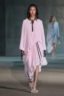 00050-christian-dior-resort-2027-credit-gorunway