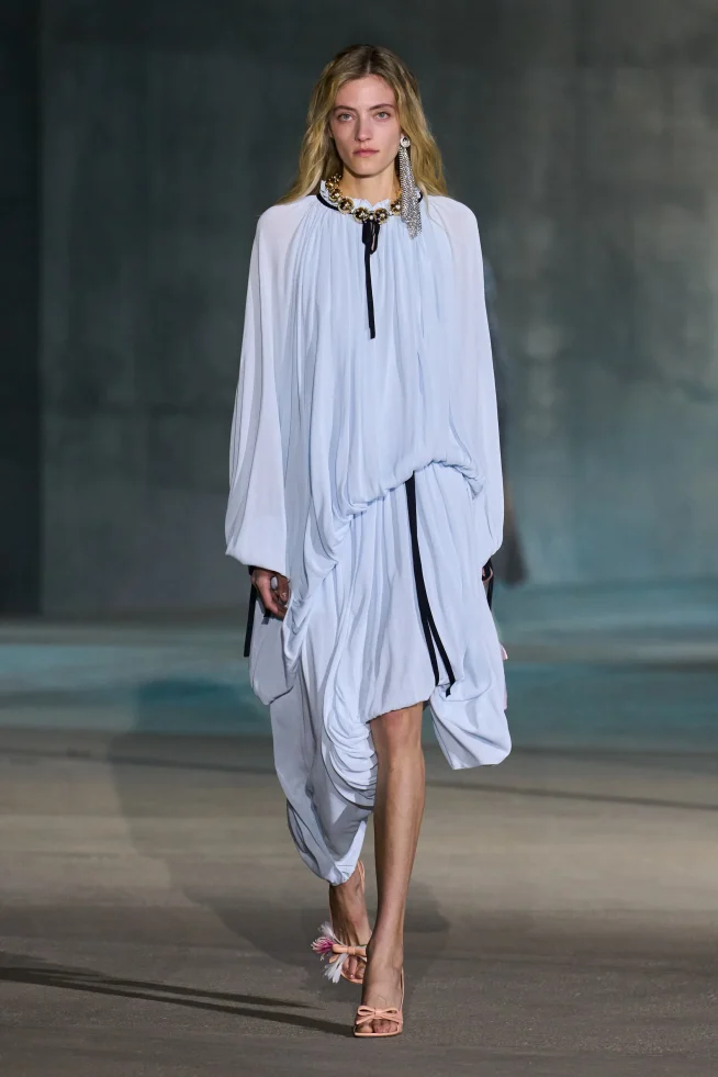 00051-christian-dior-resort-2027-credit-gorunway