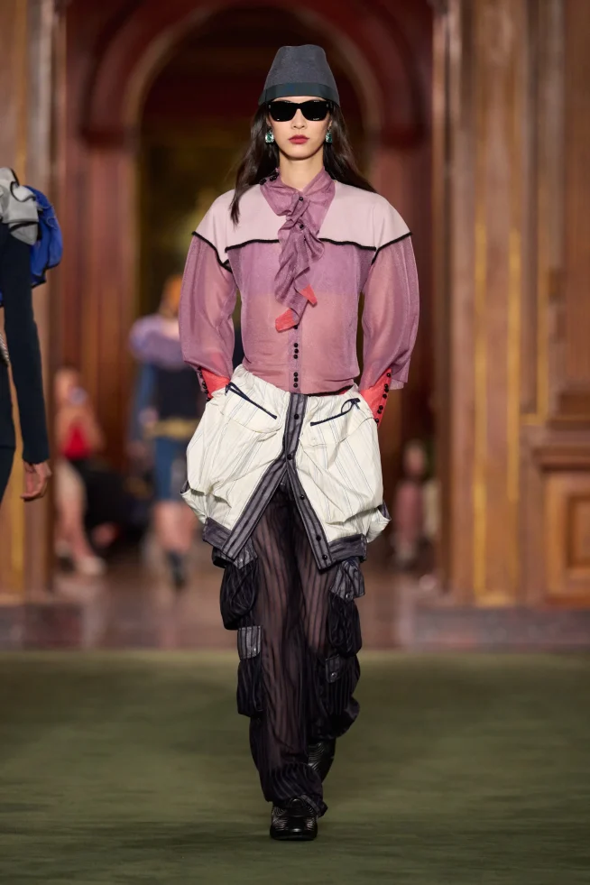 00054-louis-vuitton-resort-2027-credit-gorunway