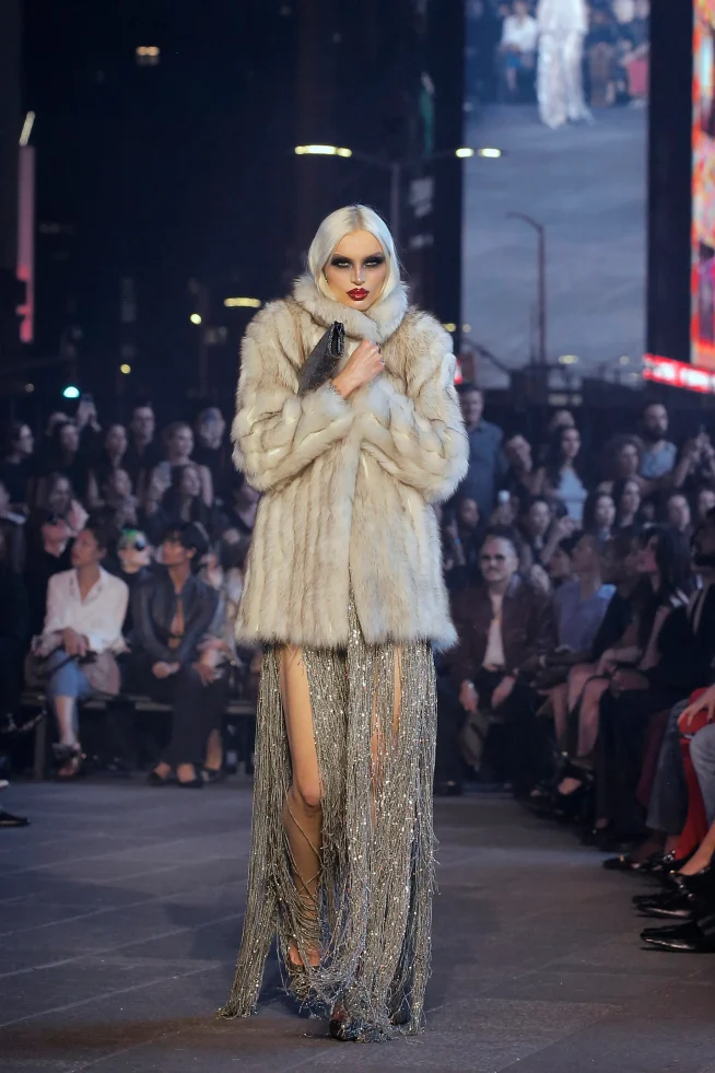 00057-gucci-resort-2027-credit-brand