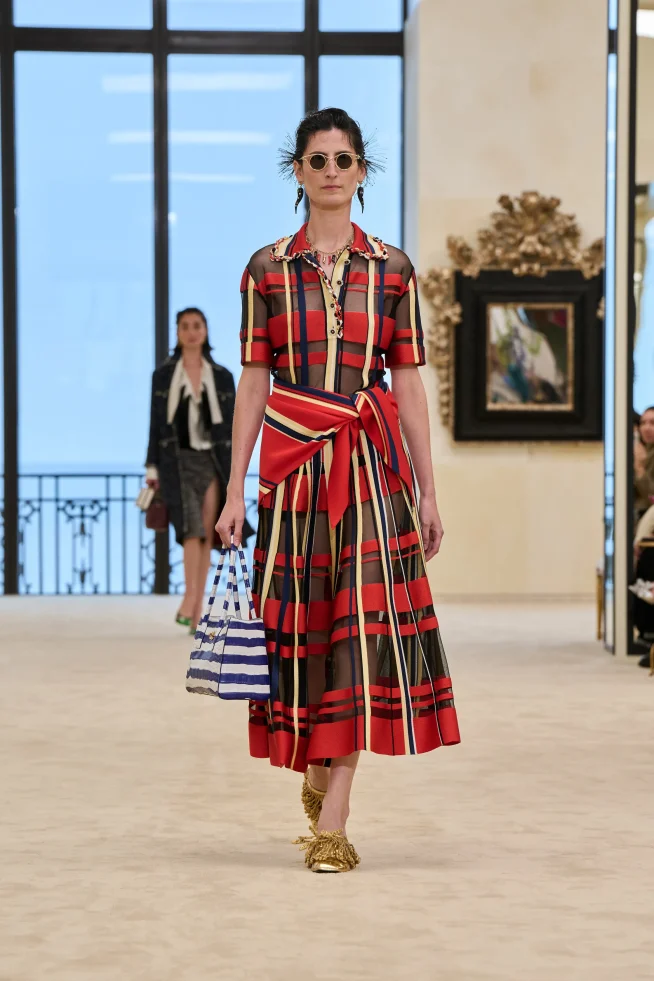 00064-chanel-resort-2027-credit-gorunway