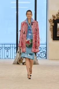 00070-chanel-resort-2027-credit-gorunway
