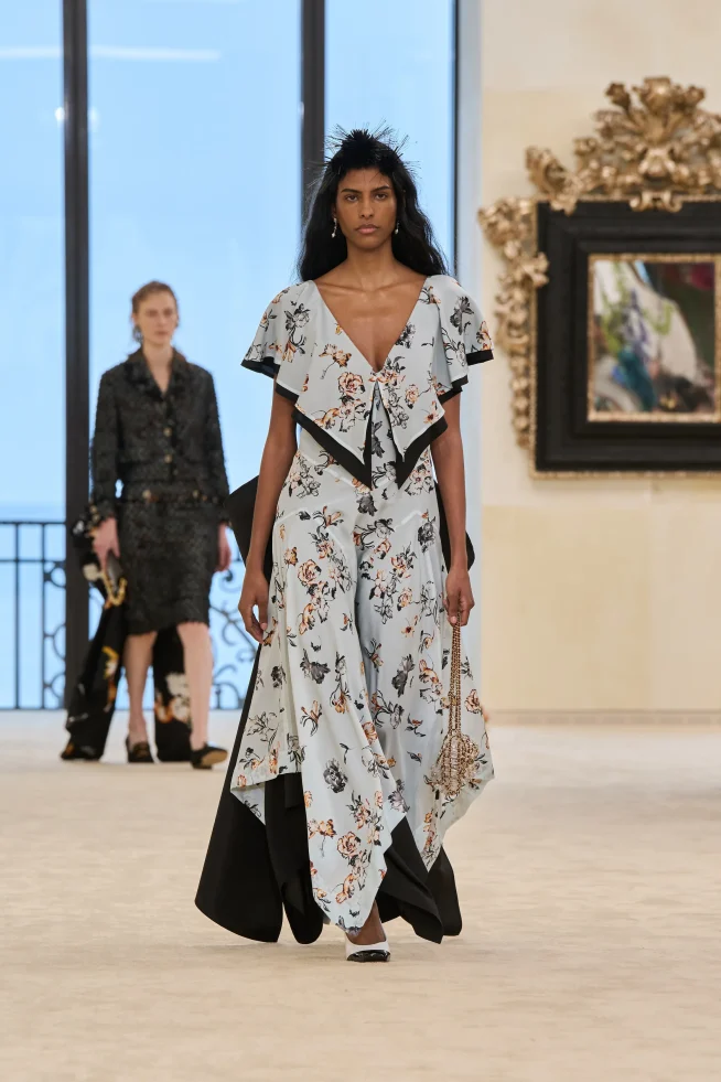 00074-chanel-resort-2027-credit-gorunway