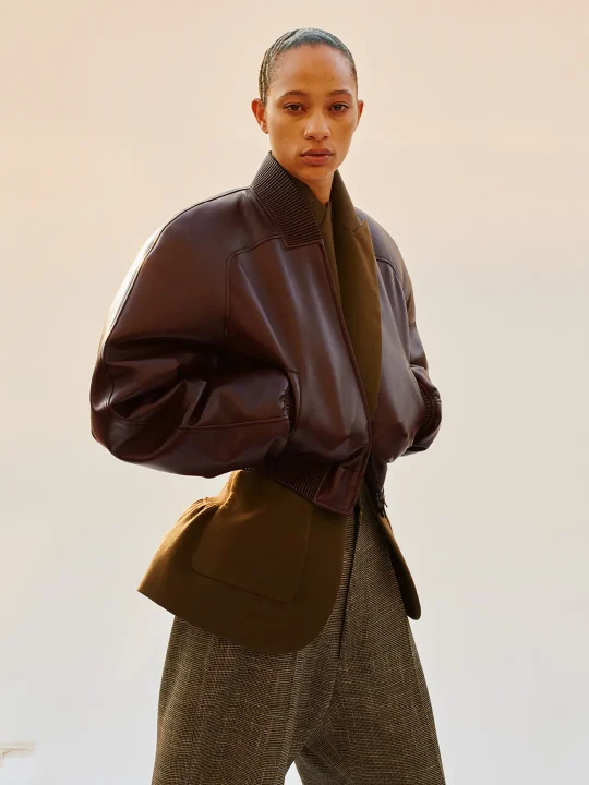 Phoebe Philo no Brasil: marca de luxo chega às lojas NK Store em São Paulo e Rio