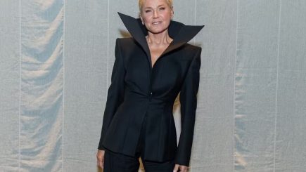 Xuxa no desfile da Mondepars — Foto: Clayton Felizardo / Brazilnews