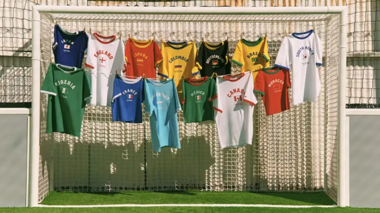 Levi’s lança camisetas retrô inspiradas nos anos 70 para a Copa do Mundo 2026