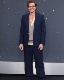 Look Chanel de Pedro Pascal