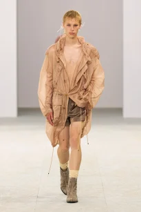 00003-dries-van-noten-spring-2027-menswear-credit-gorunway