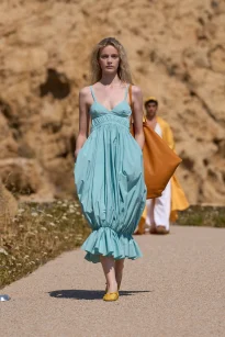 00005-jacquemus-spring-2027-ready-to-wear-credit-brand