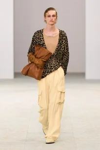 00006-dries-van-noten-spring-2027-menswear-credit-gorunway