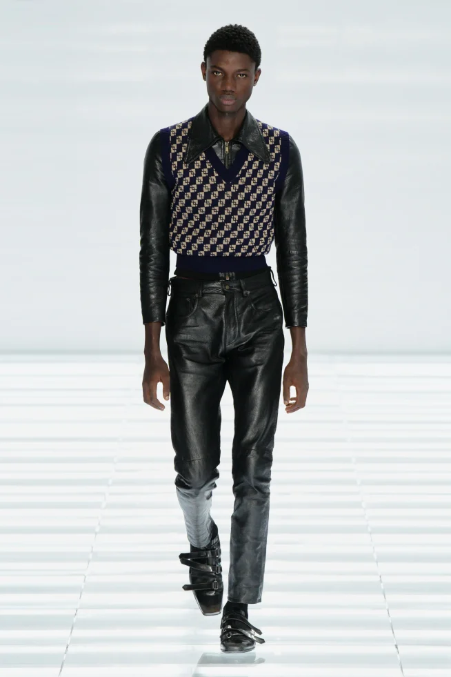 00006-prada-spring-2027-menswear-credit-gorunway