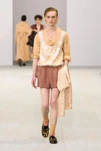 00008-dries-van-noten-spring-2027-menswear-credit-gorunway