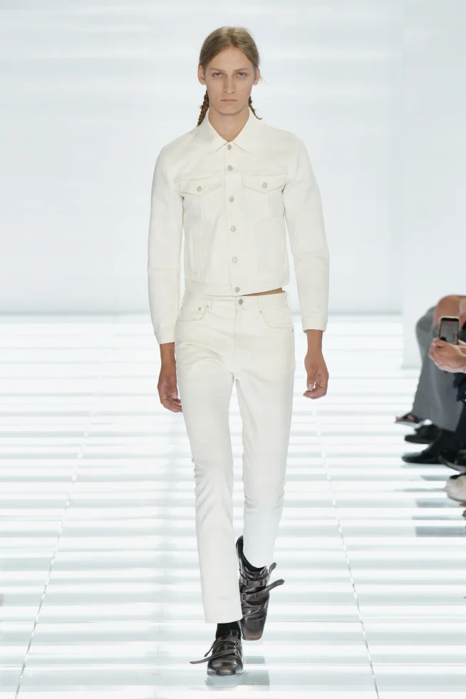 00008-prada-spring-2027-menswear-credit-gorunway