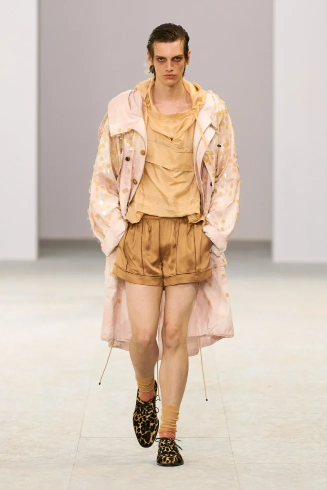 00010-dries-van-noten-spring-2027-menswear-credit-gorunway