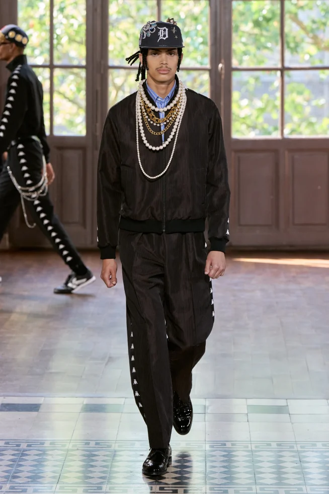 00012-junya-watanabe-spring-2027-menswear-credit-gorunway