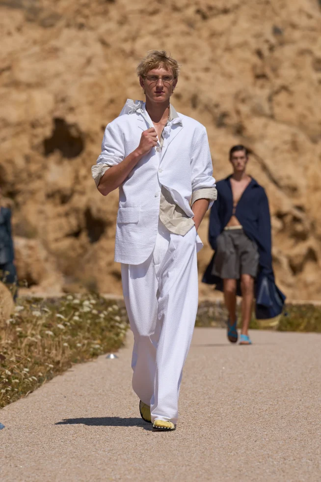 00019-jacquemus-spring-2027-ready-to-wear-credit-brand