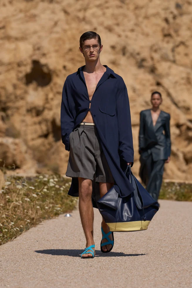 00020-jacquemus-spring-2027-ready-to-wear-credit-brand