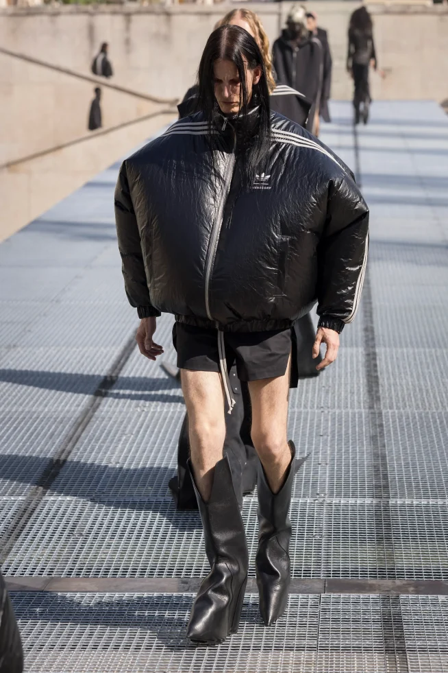 00022-rick-owens-spring-2027-menswear-credit-brand