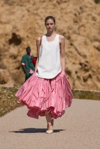 00026-jacquemus-spring-2027-ready-to-wear-credit-brand