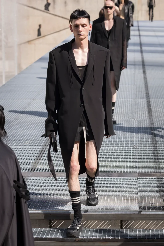 00027-rick-owens-spring-2027-menswear-credit-brand