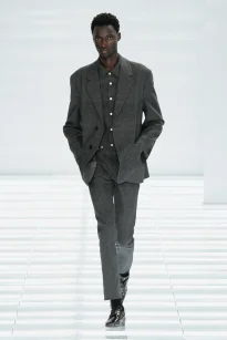 00028-prada-spring-2027-menswear-credit-gorunway