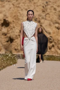 00029-jacquemus-spring-2027-ready-to-wear-credit-brand