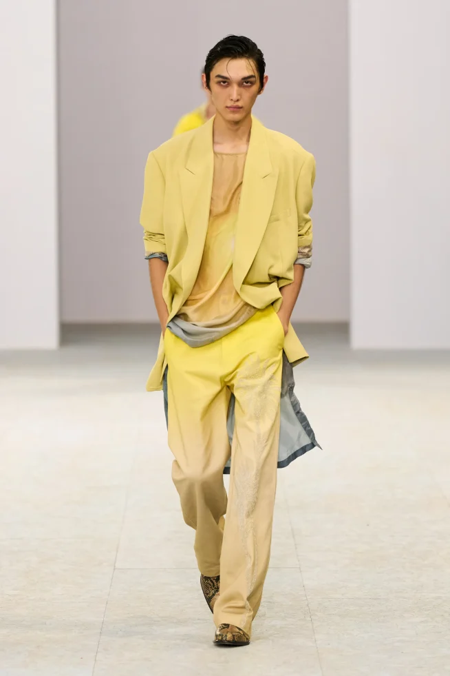 00031-dries-van-noten-spring-2027-menswear-credit-gorunway