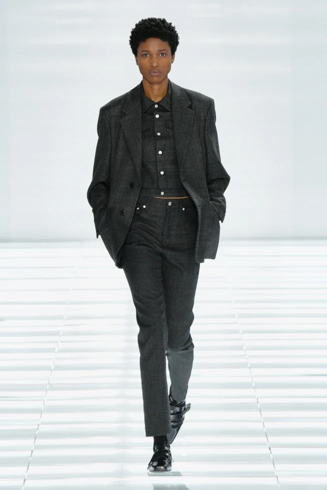 00031-prada-spring-2027-menswear-credit-gorunway