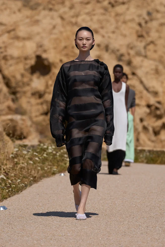 00034-jacquemus-spring-2027-ready-to-wear-credit-brand