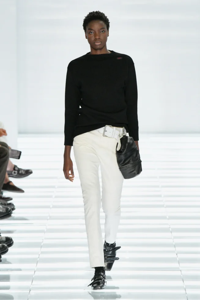 00035-prada-spring-2027-menswear-credit-gorunway