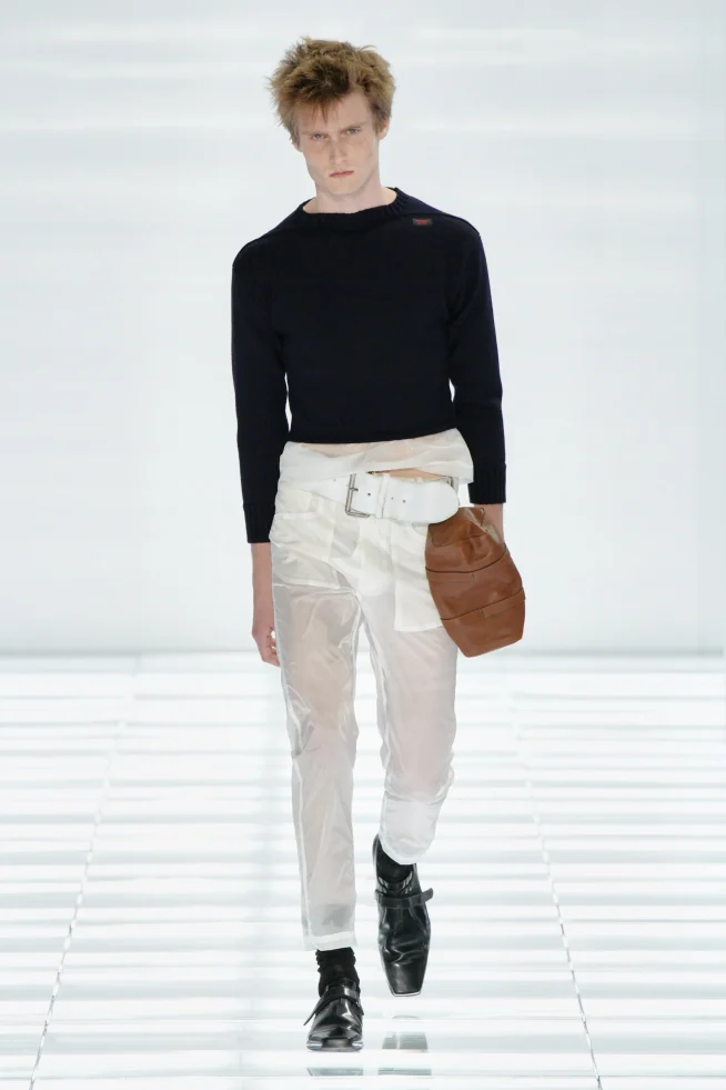 00038-prada-spring-2027-menswear-credit-gorunway