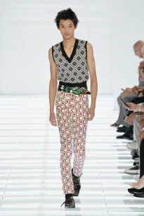 00039-prada-spring-2027-menswear-credit-gorunway