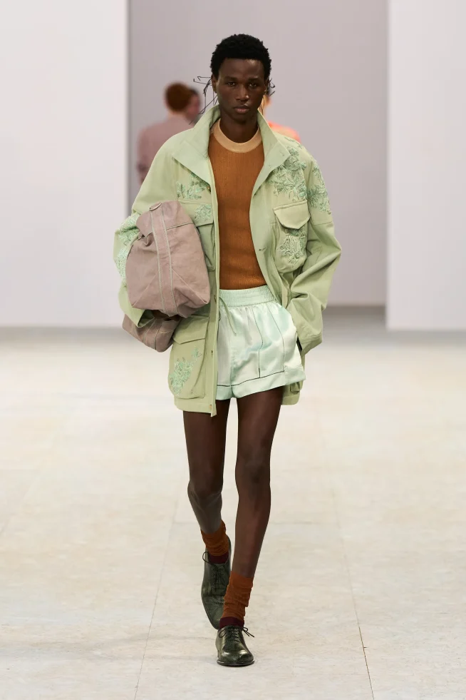 00040-dries-van-noten-spring-2027-menswear-credit-gorunway