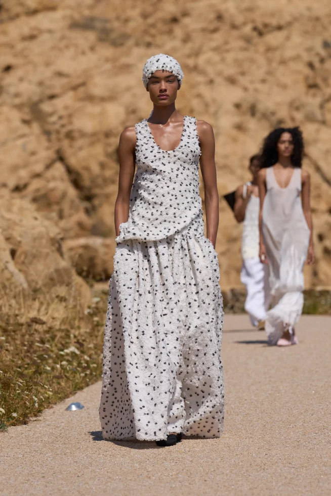 00040-jacquemus-spring-2027-ready-to-wear-credit-brand